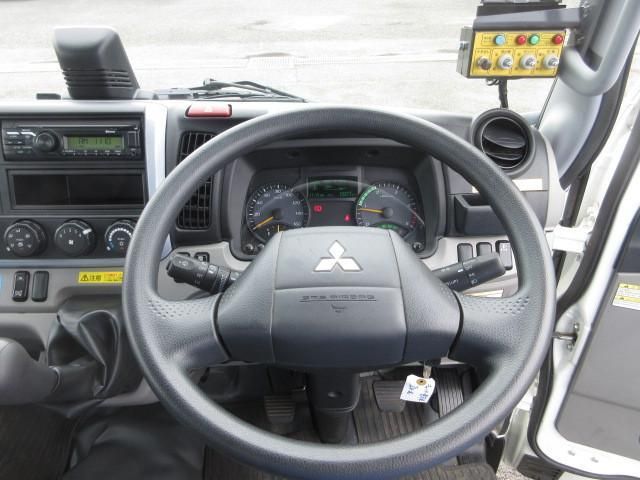 MITSUBISHI CANTER 2023 Image 31