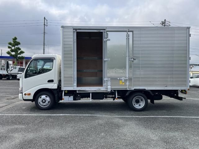 HINO DUTRO 2024 Image 31
