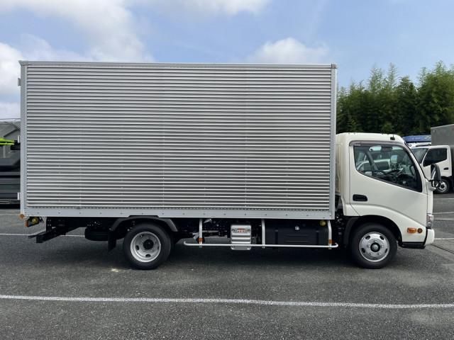 HINO DUTRO 2024 Image 31