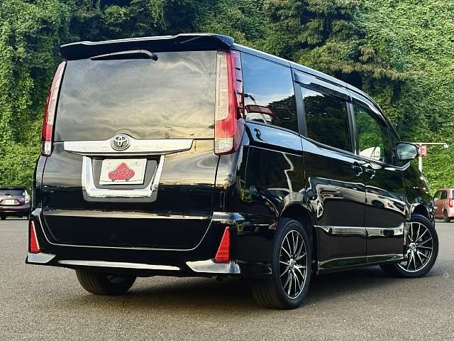 TOYOTA NOAH 2014 Image 31