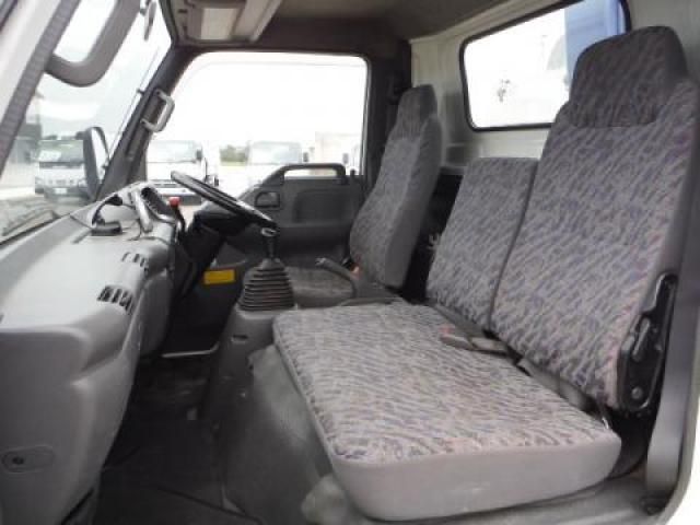ISUZU ELF 2004 Image 31