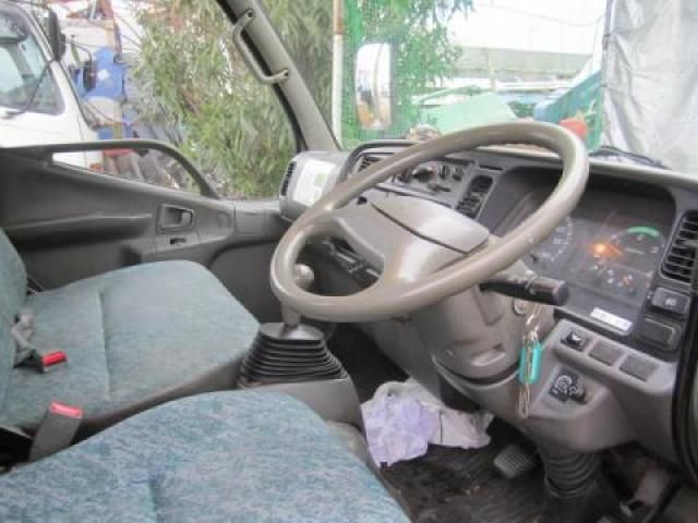 MITSUBISHI CANTER 2002 Image 31