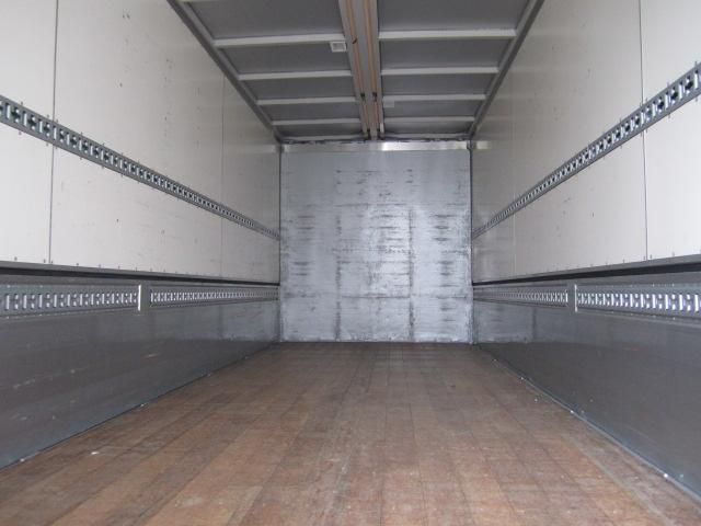 MITSUBISHI FUSOU FIGHTER 2008 Image 31