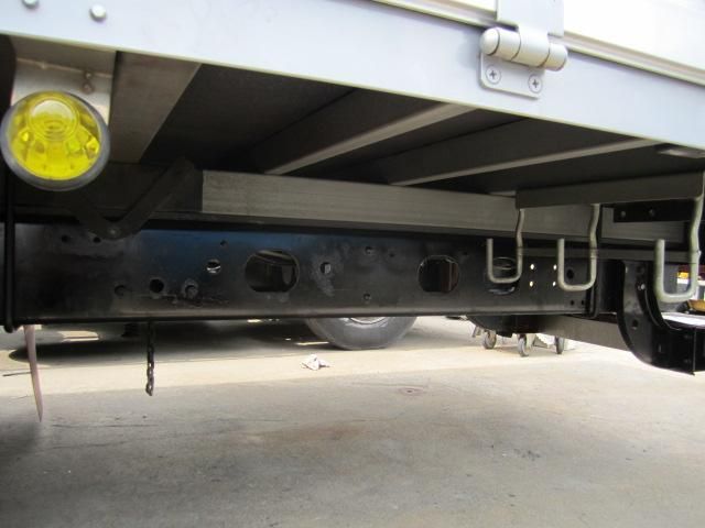 MITSUBISHI FUSOU FIGHTER 2008 Image 31