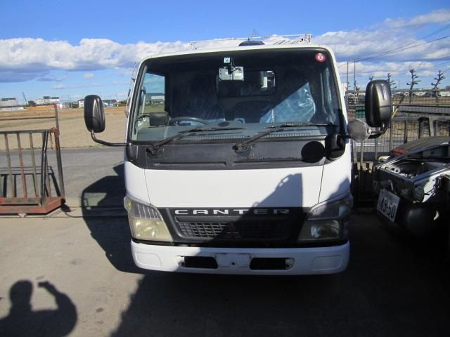 MITSUBISHI CANTER 2003 Image 31