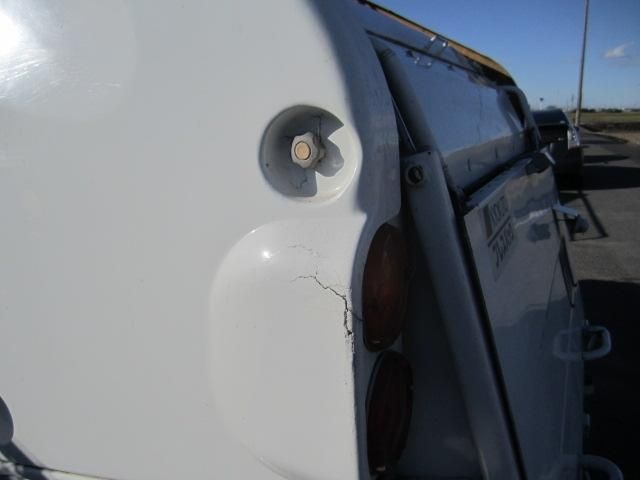 MITSUBISHI CANTER 2003 Image 31