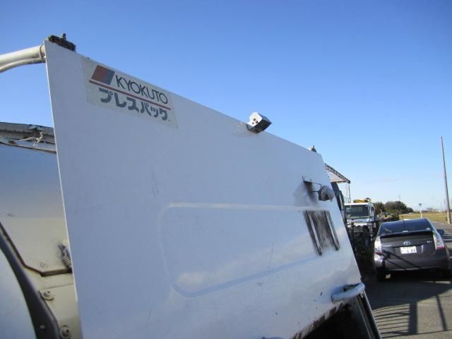 MITSUBISHI CANTER 2003 Image 31
