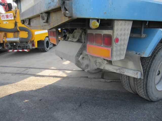 MITSUBISHI FUSOU SUPER GREAT 2004 Image 31