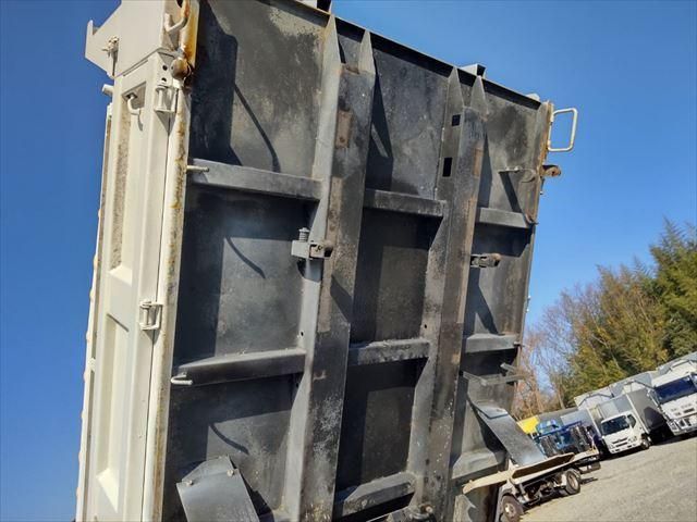 HINO DUTRO 2010 Image 31