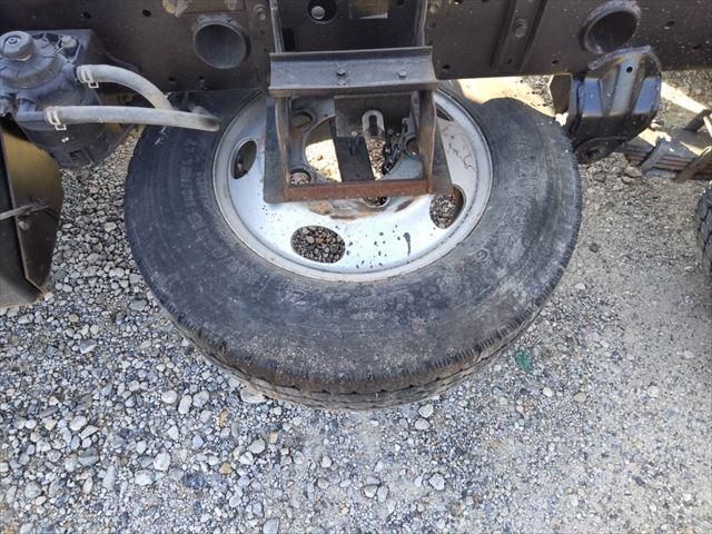 HINO DUTRO 2010 Image 31