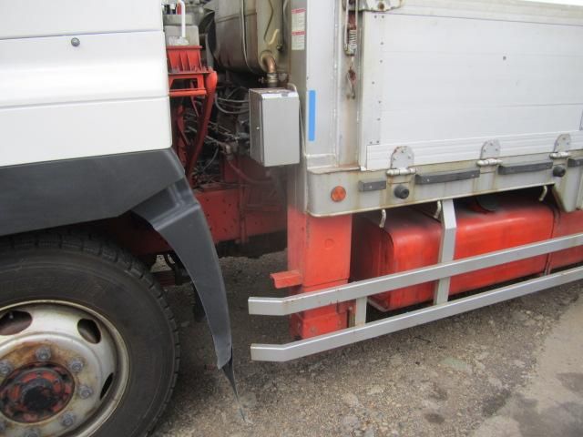 HINO PROFIA 2006 Image 31