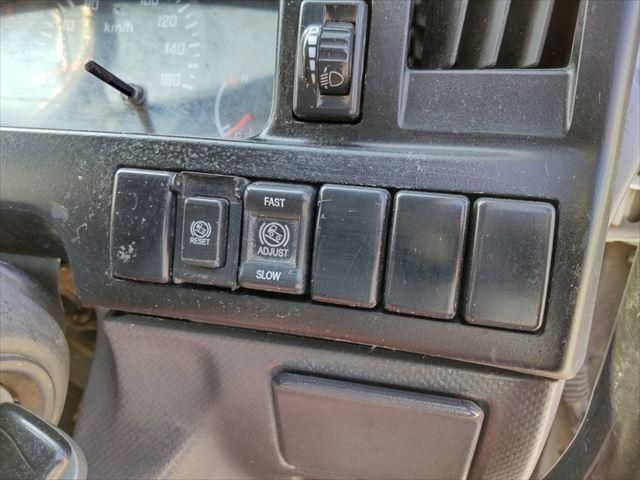 ISUZU ELF 2008 Image 31