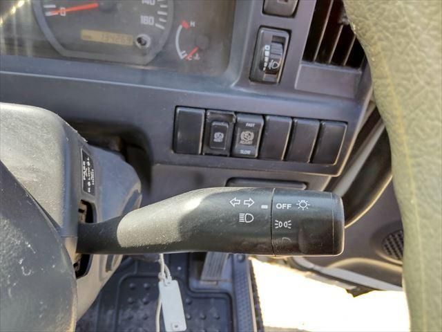 ISUZU ELF 2008 Image 31