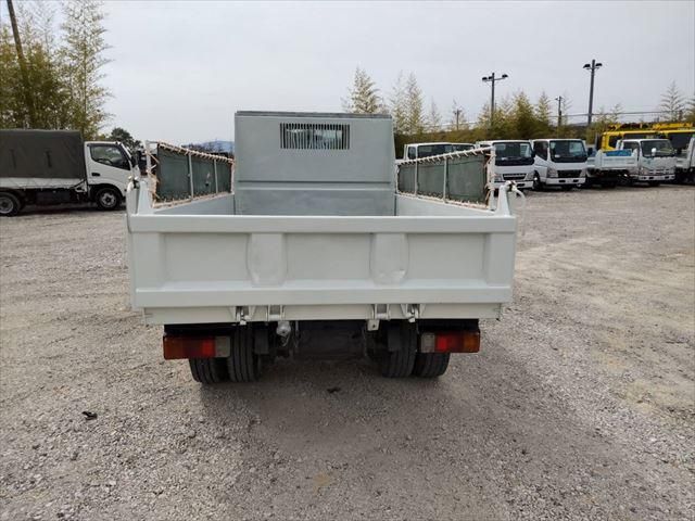 HINO DUTRO 2007 Image 31