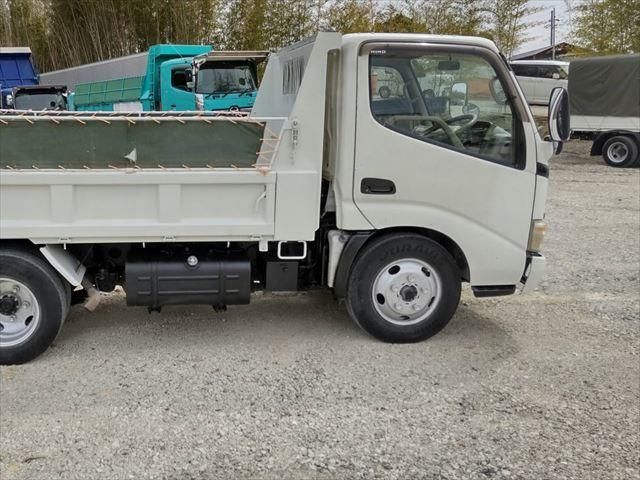 HINO DUTRO 2007 Image 31