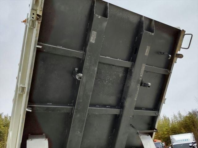 HINO DUTRO 2007 Image 31