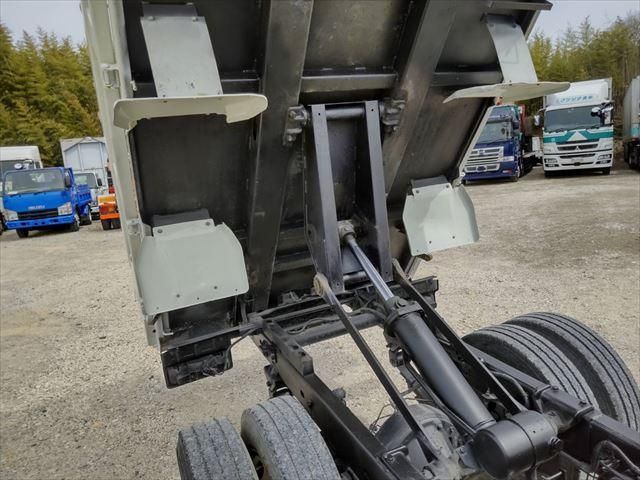 HINO DUTRO 2007 Image 31