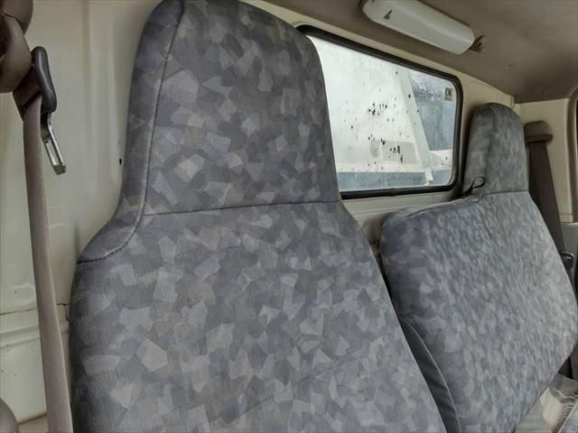 HINO DUTRO 2007 Image 31