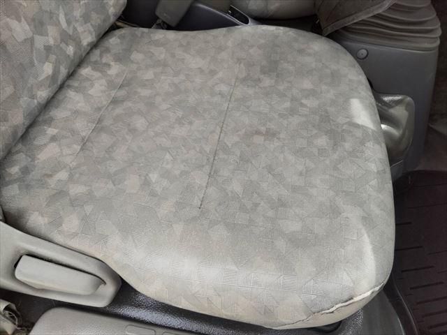 HINO DUTRO 2007 Image 31