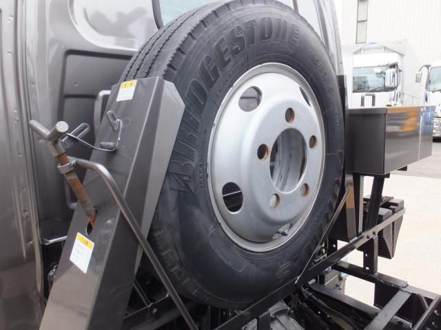 ISUZU ELF 2006 Image 31