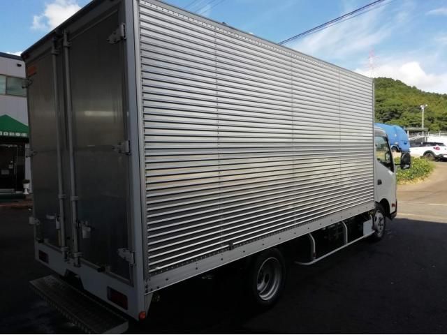 HINO DUTRO 2015 Image 31