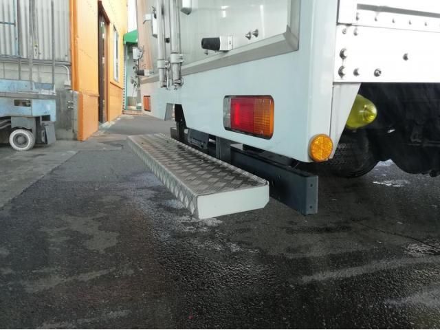 HINO DUTRO 2015 Image 31