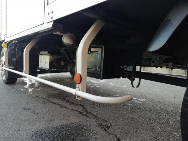 HINO DUTRO 2015 Image 31