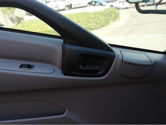 HINO DUTRO 2015 Image 31