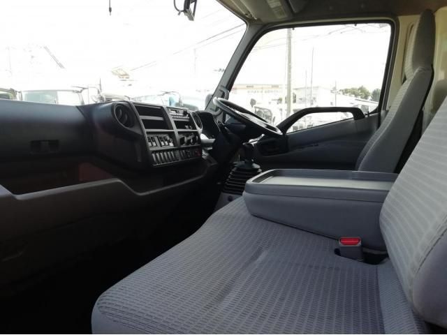 HINO DUTRO 2015 Image 31