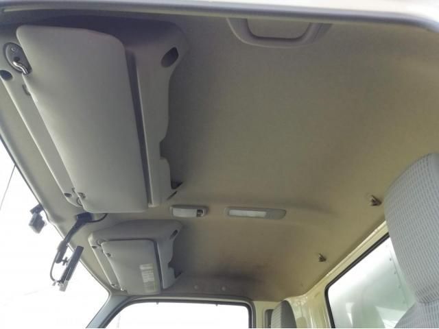 HINO DUTRO 2015 Image 31