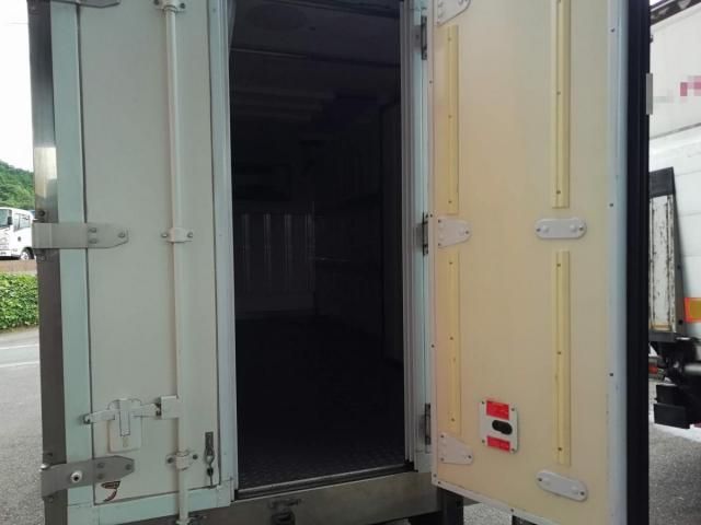 HINO DUTRO 2015 Image 31