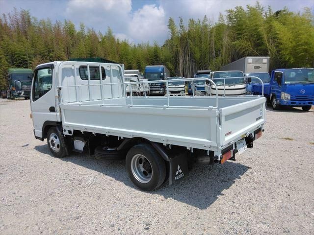 MITSUBISHI CANTER 2017 Image 31