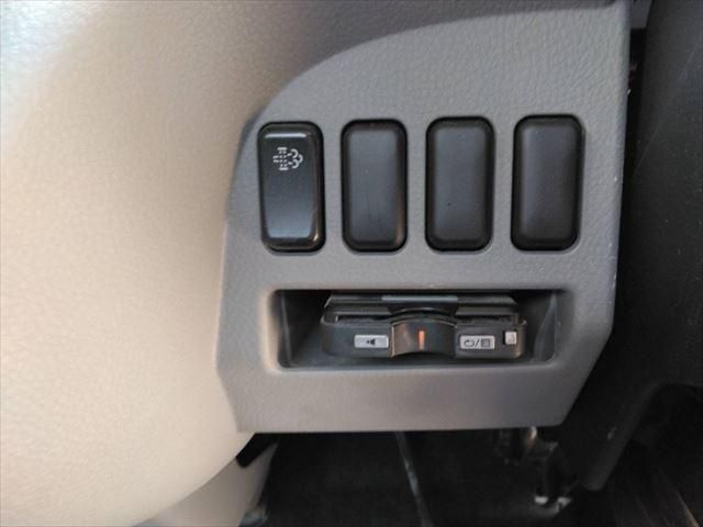 MITSUBISHI CANTER 2017 Image 31