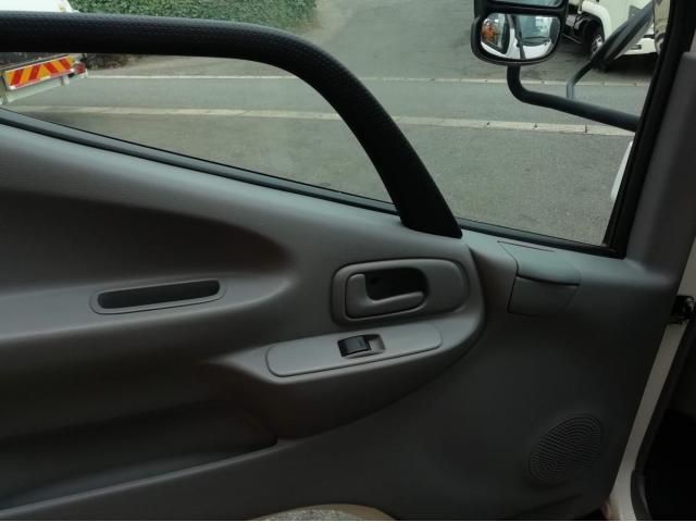 TOYOTA DYNA 2014 Image 31