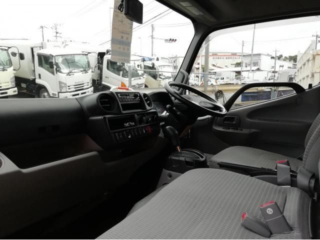 TOYOTA DYNA 2014 Image 31