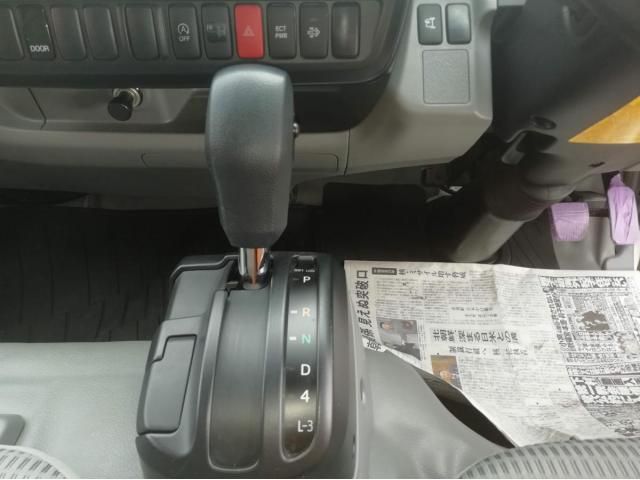 TOYOTA DYNA 2014 Image 31