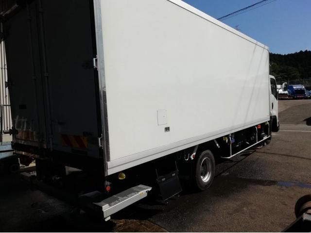 ISUZU FORWARD 2018 Image 31