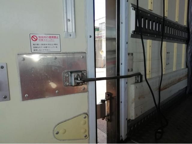 ISUZU FORWARD 2018 Image 31