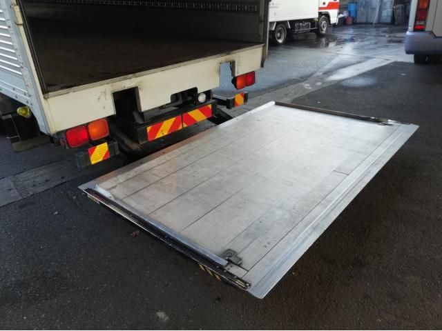 MITSUBISHI FUSOU FIGHTER 2015 Image 31