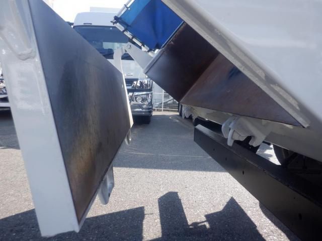 HINO PROFIA 2018 Image 31