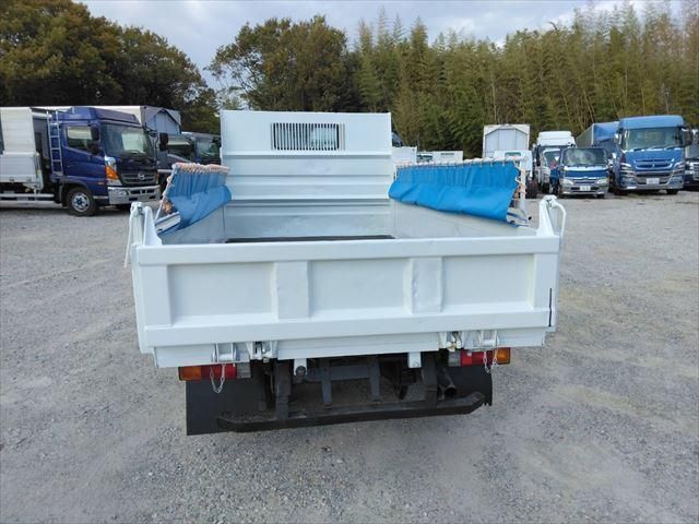 MITSUBISHI CANTER 2006 Image 31