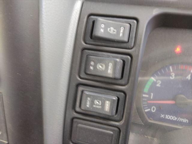 MITSUBISHI CANTER 2006 Image 31