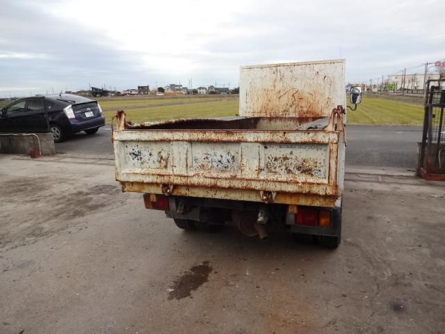 ISUZU ELF 2005 Image 31