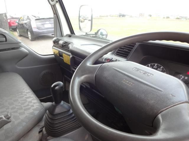 ISUZU ELF 2005 Image 31