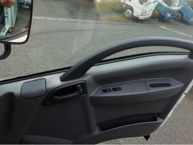 ISUZU ELF 2017 Image 31