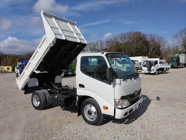 HINO DUTRO 2014 Image 31