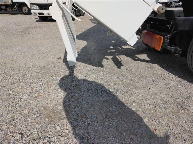 HINO DUTRO 2014 Image 31