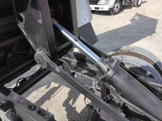 HINO DUTRO 2014 Image 31