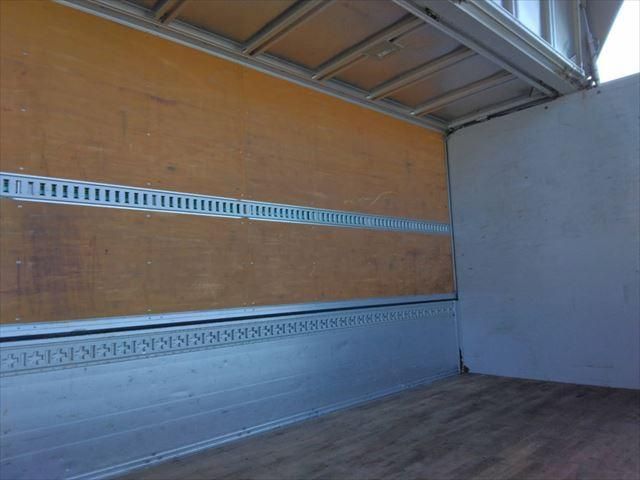 ISUZU FORWARD 2009 Image 31