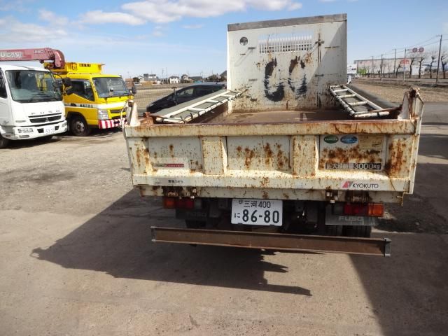 MITSUBISHI CANTER 2012 Image 31